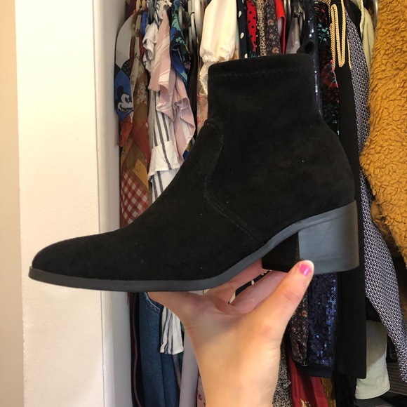 Faux suede black booties - Picture 2 of 10